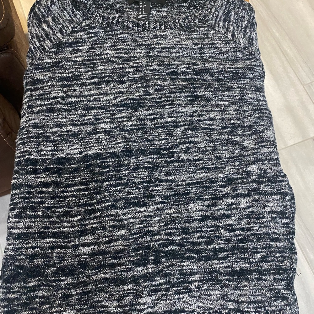 Forever 21 black/gray white size small sweater